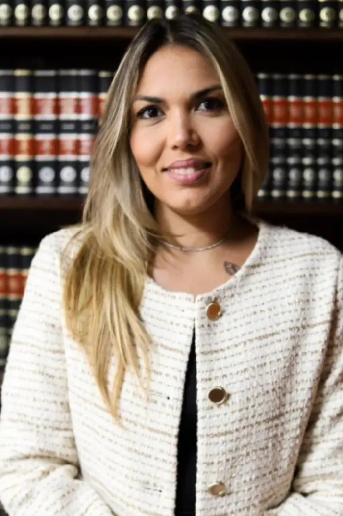 Dra. Fernanda Junqueira