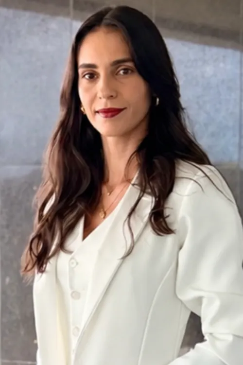 Dra. Viviane Oliveira